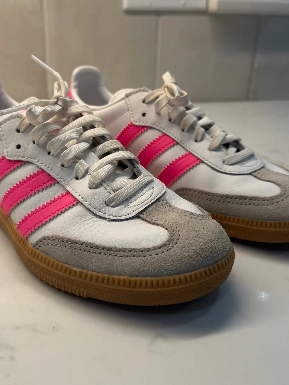 adidas Samba Girl’s Sneakers - White with Hot Pink Stripes